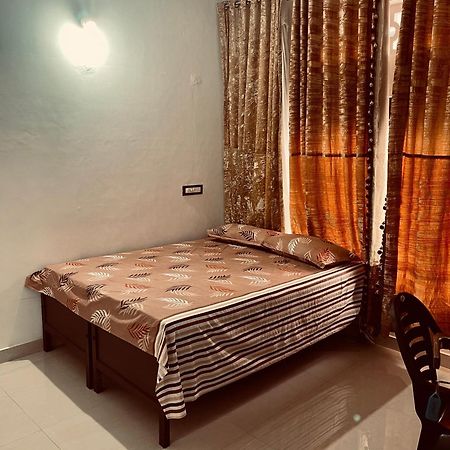 Puthookkadans Mareena Lodge Kottayam Buitenkant foto