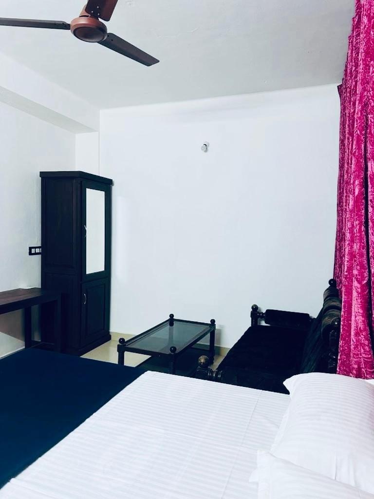 Puthookkadans Mareena Lodge Kottayam Buitenkant foto