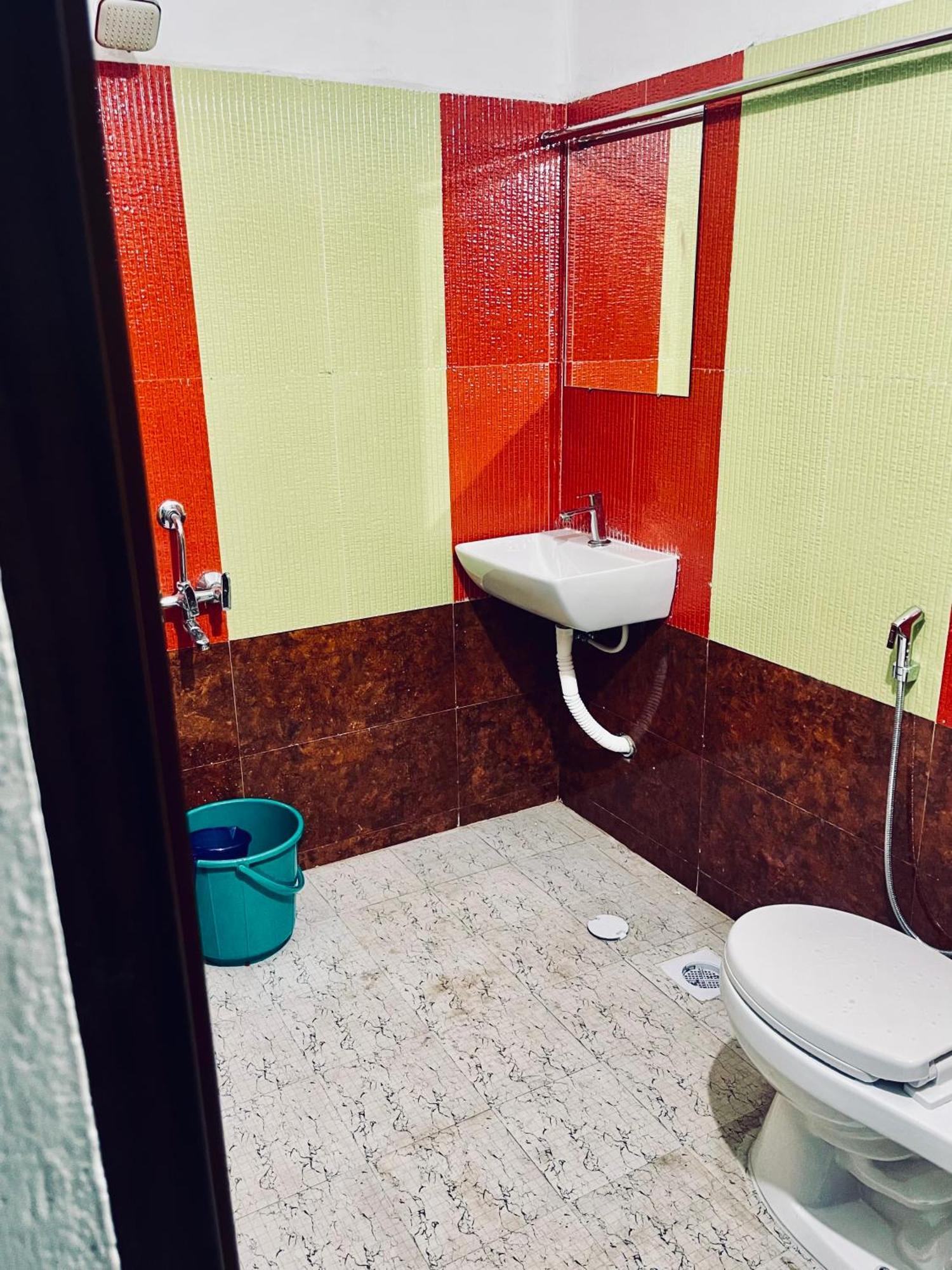 Puthookkadans Mareena Lodge Kottayam Buitenkant foto